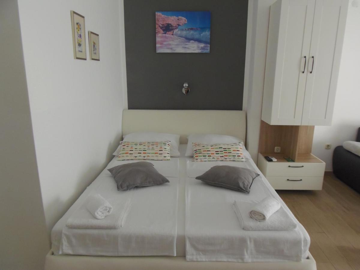 Villa Rajski Dvor 2 Bol Bagian luar foto