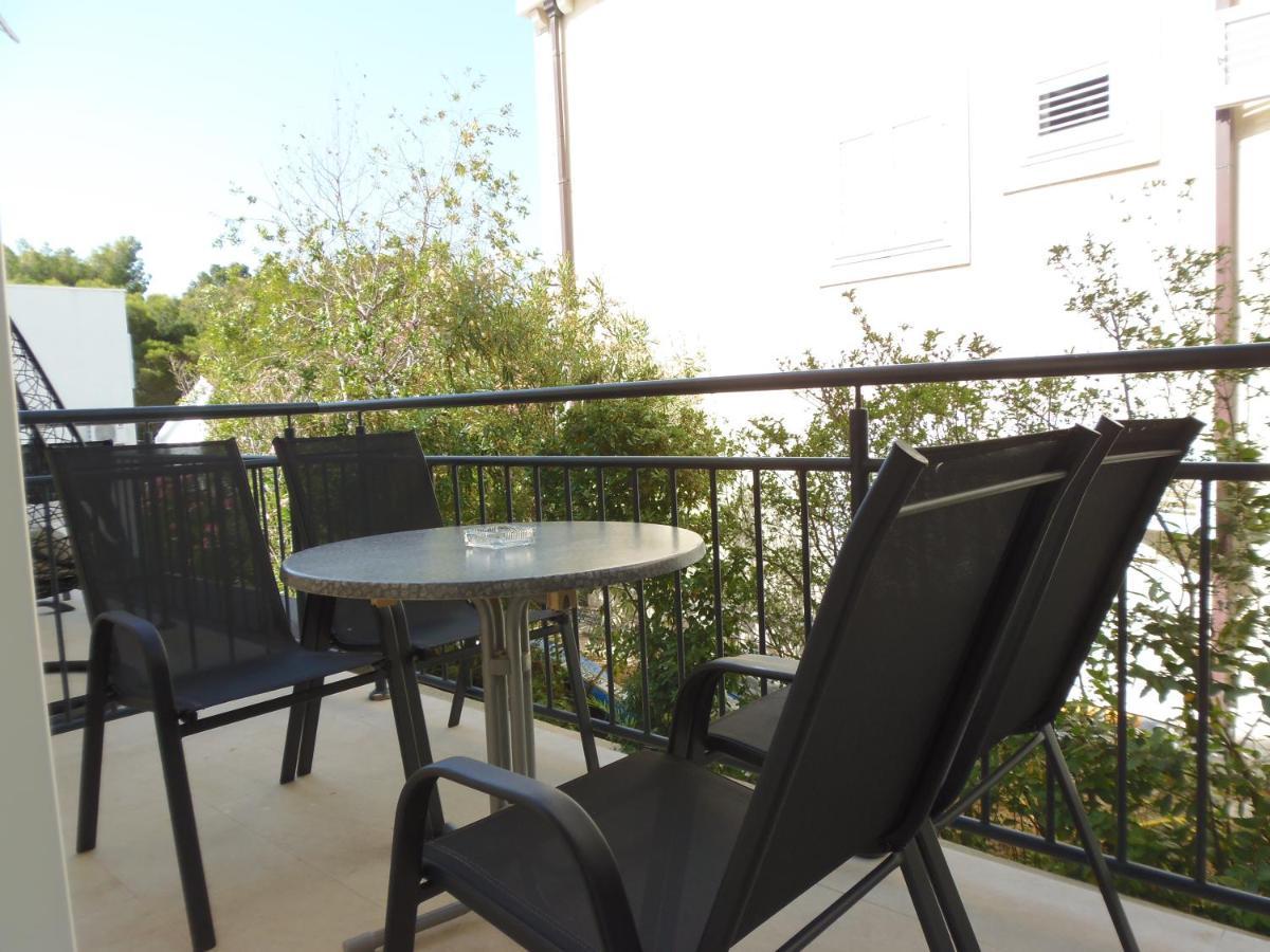 Villa Rajski Dvor 2 Bol Bagian luar foto